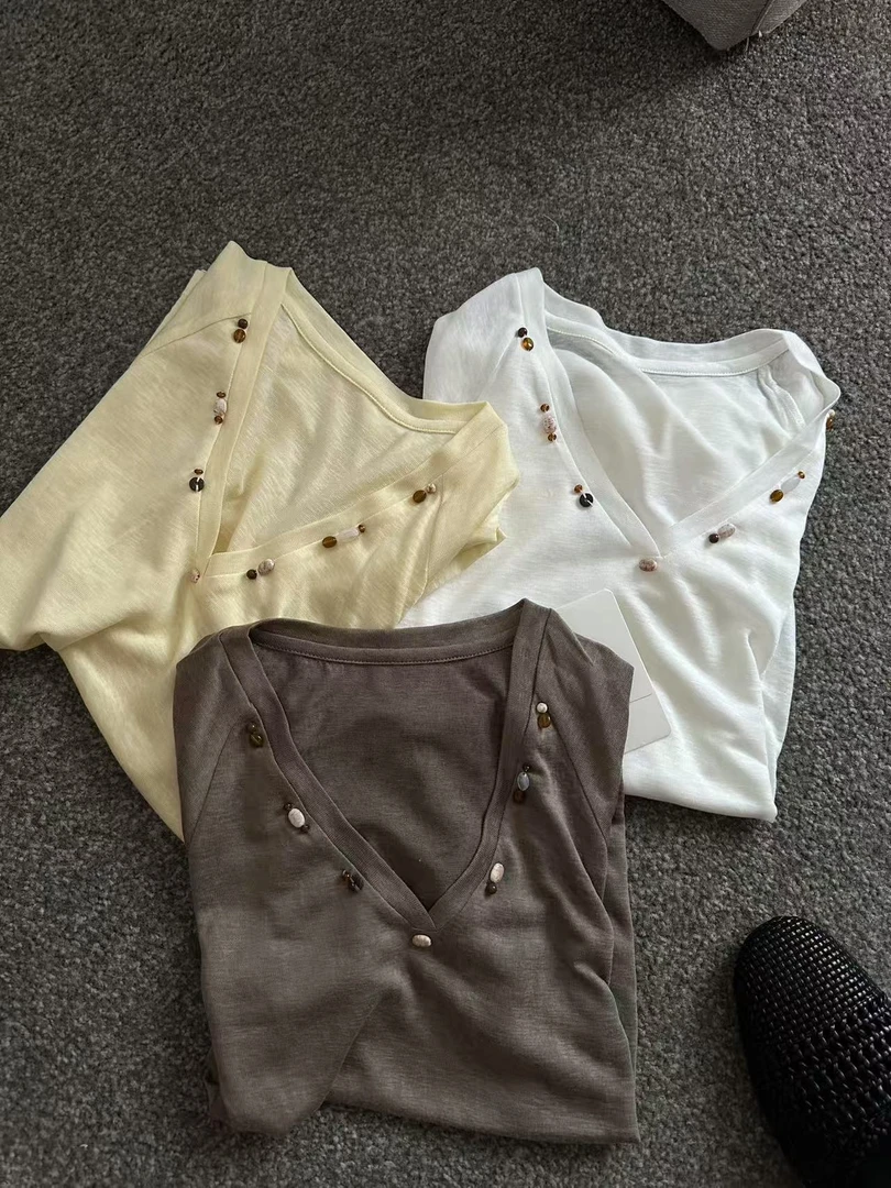 ZCANAL.高品质古拙V领工艺款T恤