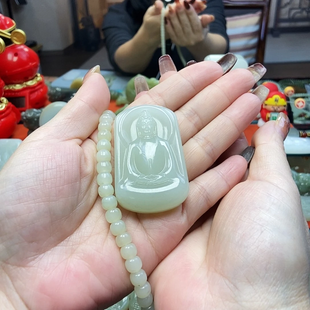 颈饰未镶嵌和田玉林*
