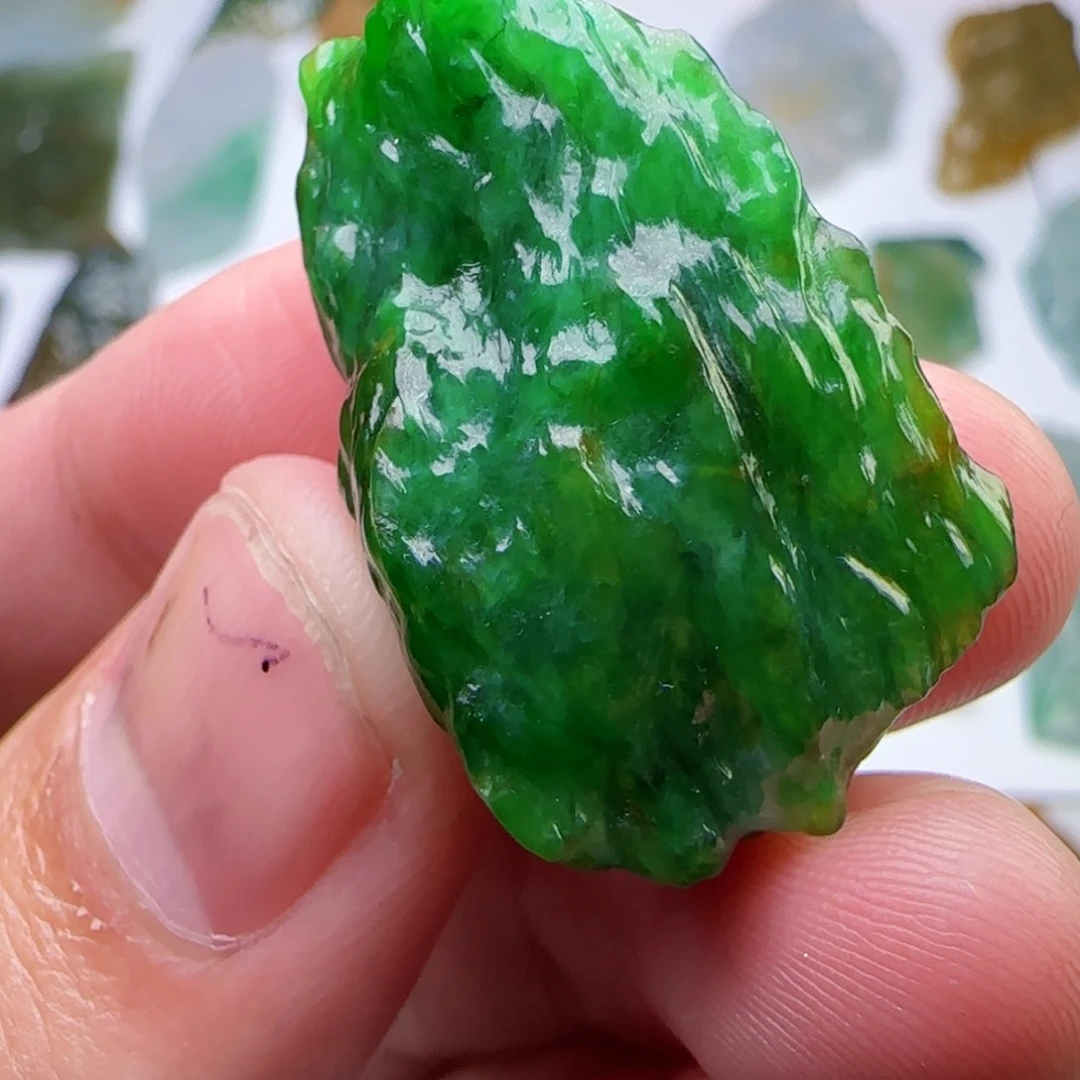 未镶嵌定制翡翠不包工