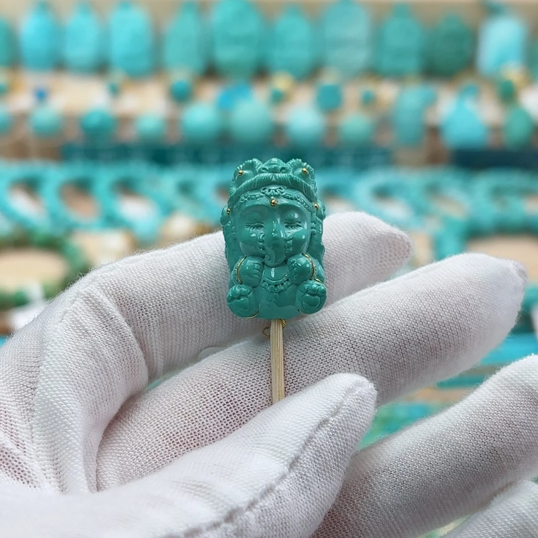 绿松石未镶嵌珠宝奇石