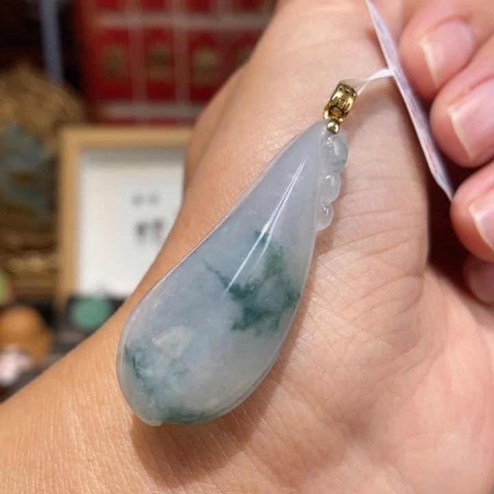 【闪购商品】颈饰18K金镶嵌翡翠82