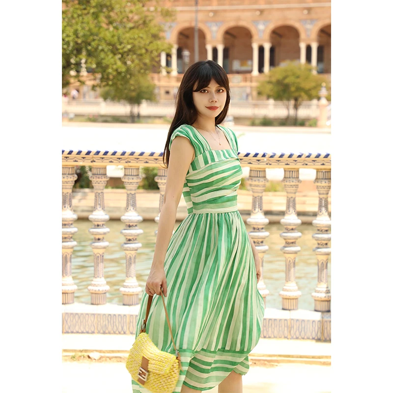 MR WATER水滴君《清风绿野》原创复古条纹方领泡泡袖高腰连衣裙夏