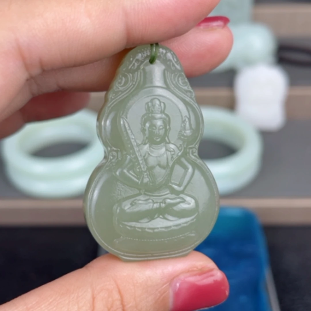 【闪购商品】颈饰未镶嵌和田玉