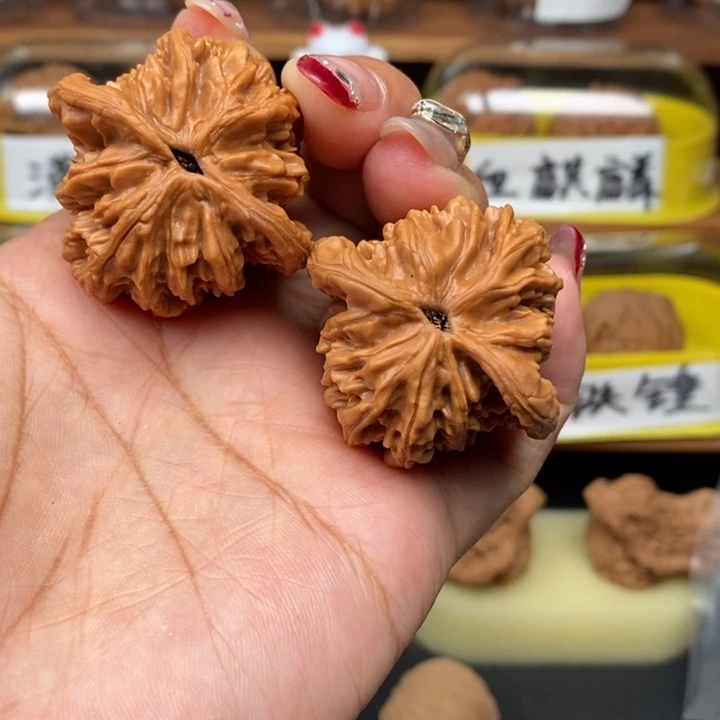 文玩核桃吊坠1*41全品麦虎
