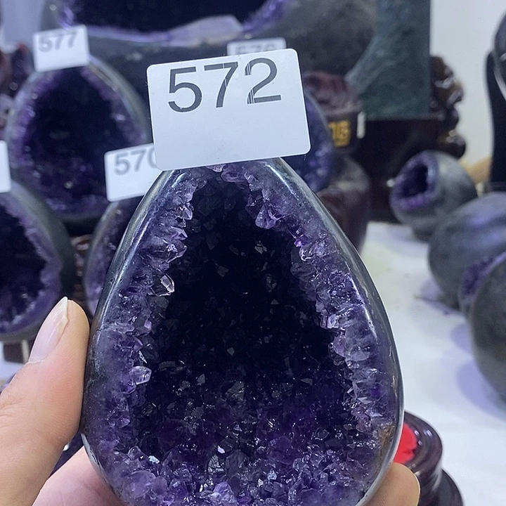 w***生未镶嵌大型摆件（非配饰）紫晶572