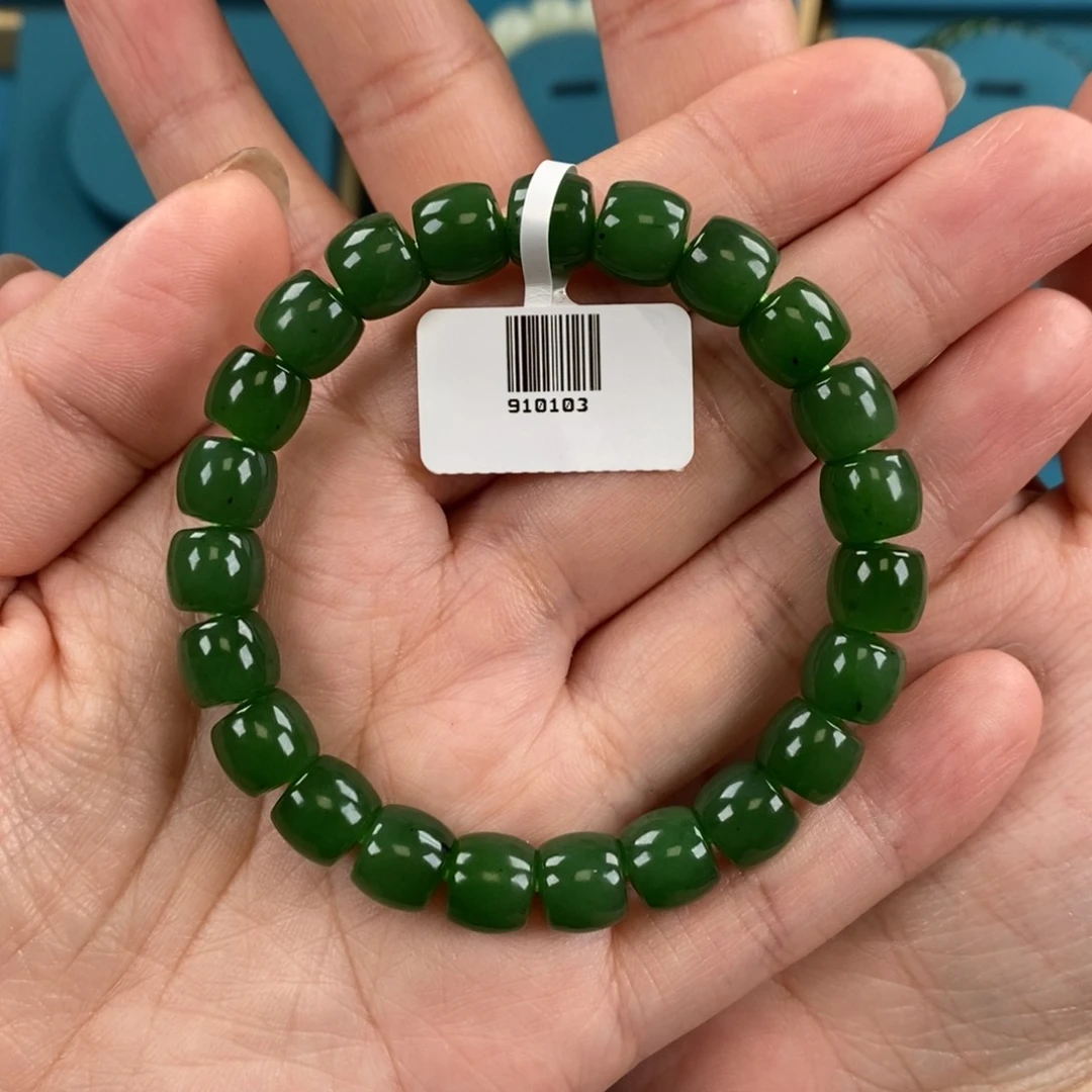 和田玉未镶嵌颈饰亿****月