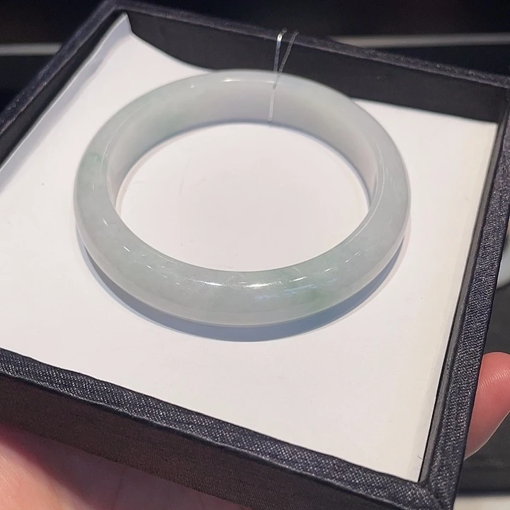 翡翠未镶嵌手镯翡翠手镯