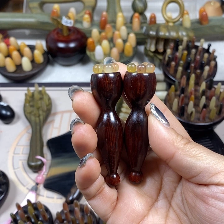 紫檀羊角莲蓬两个