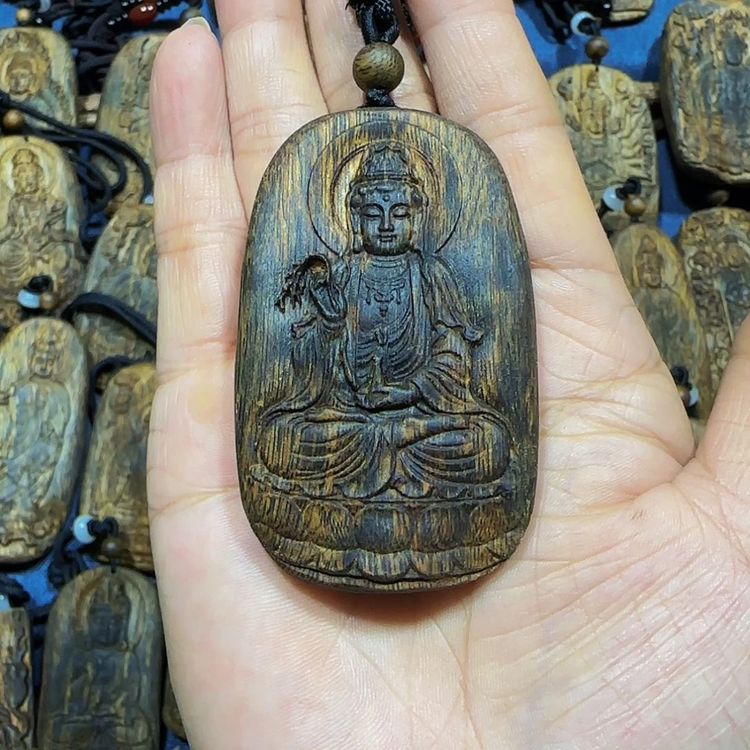 阿***发沉香沉香碎屑海南白奇乌身老料观音带绳20