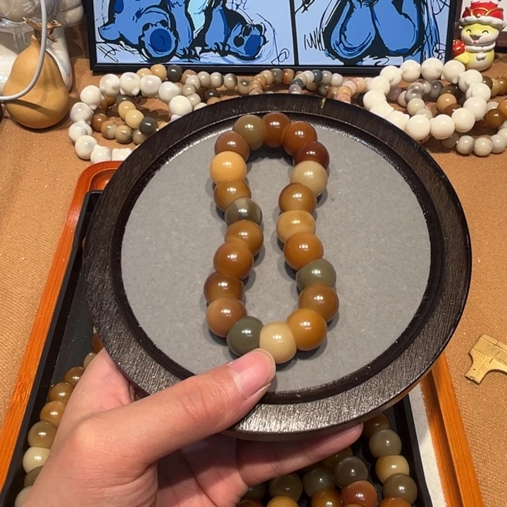 吊坠菩提根/象牙果焦糖大肠