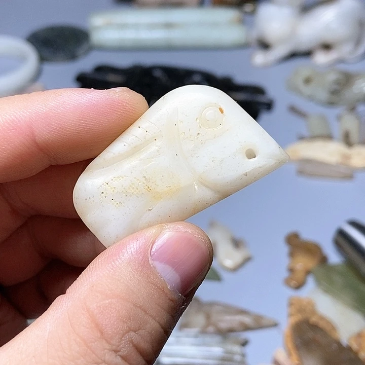 和田玉未镶嵌颈饰195