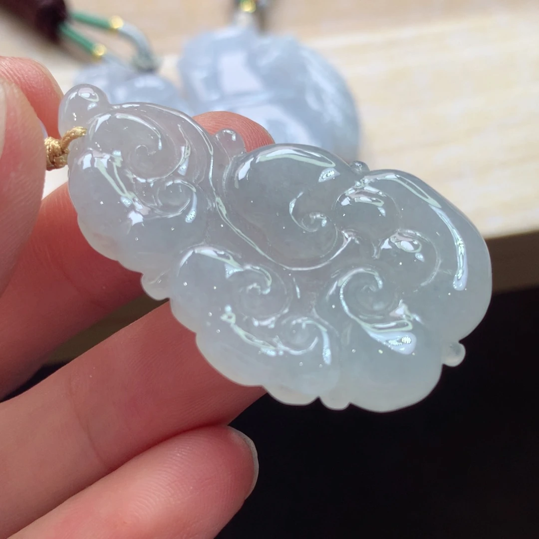 翡翠未镶嵌颈饰吊坠