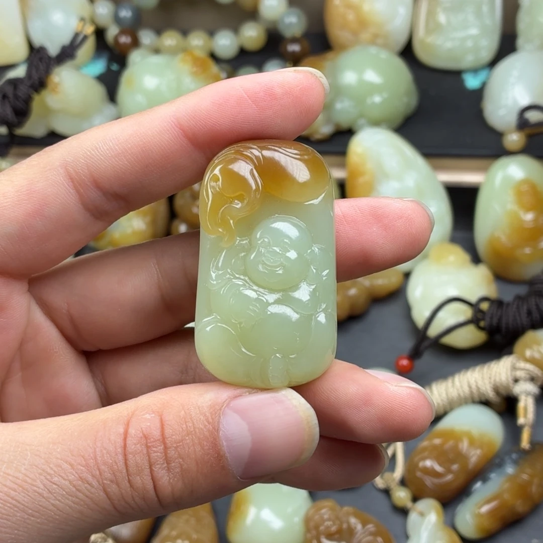 和田玉（糖玉）未镶嵌颈饰