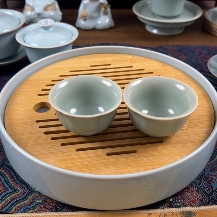 杯子瓷仿古釉水梅花杯一对