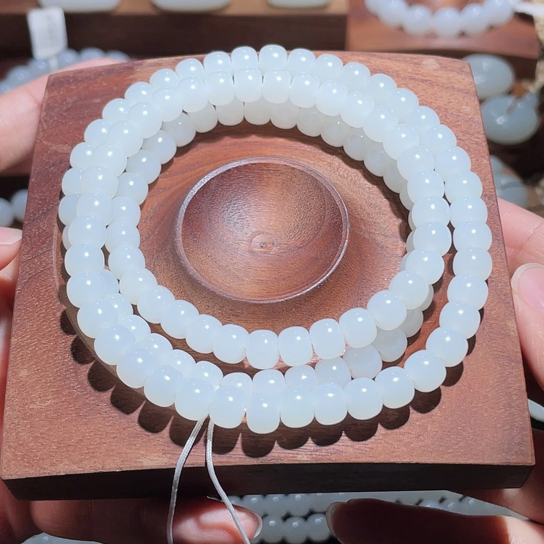 手链未镶嵌和田玉骑****?卡7