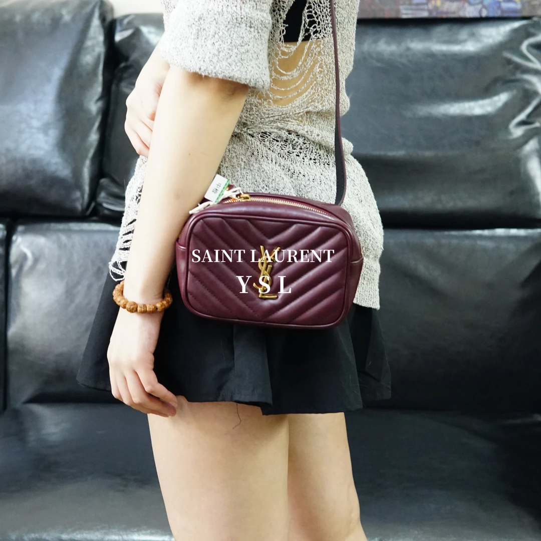 95新 YSL/圣罗兰 酒红色斜挎包/EE04114010/4010