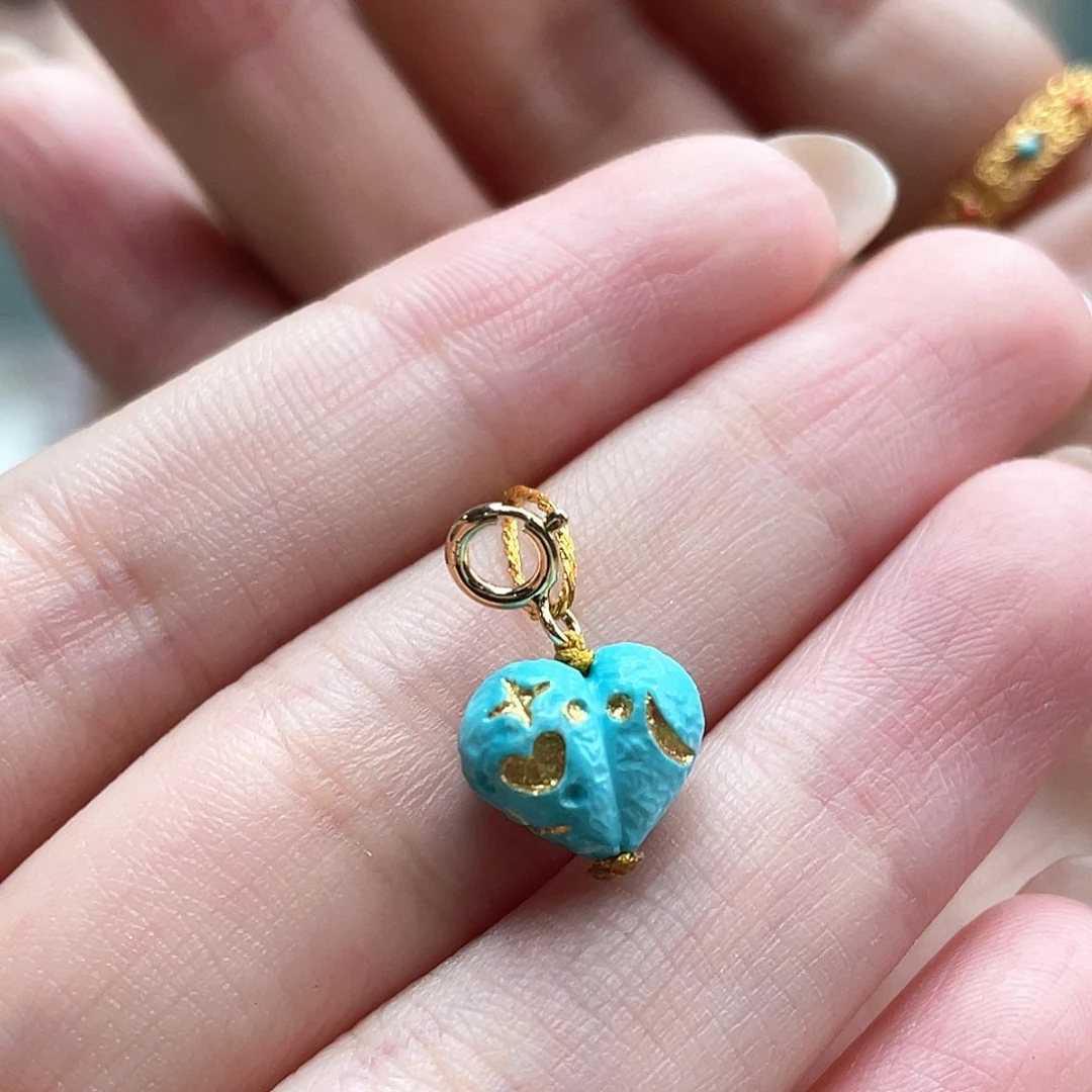 未镶嵌绿松石颈饰