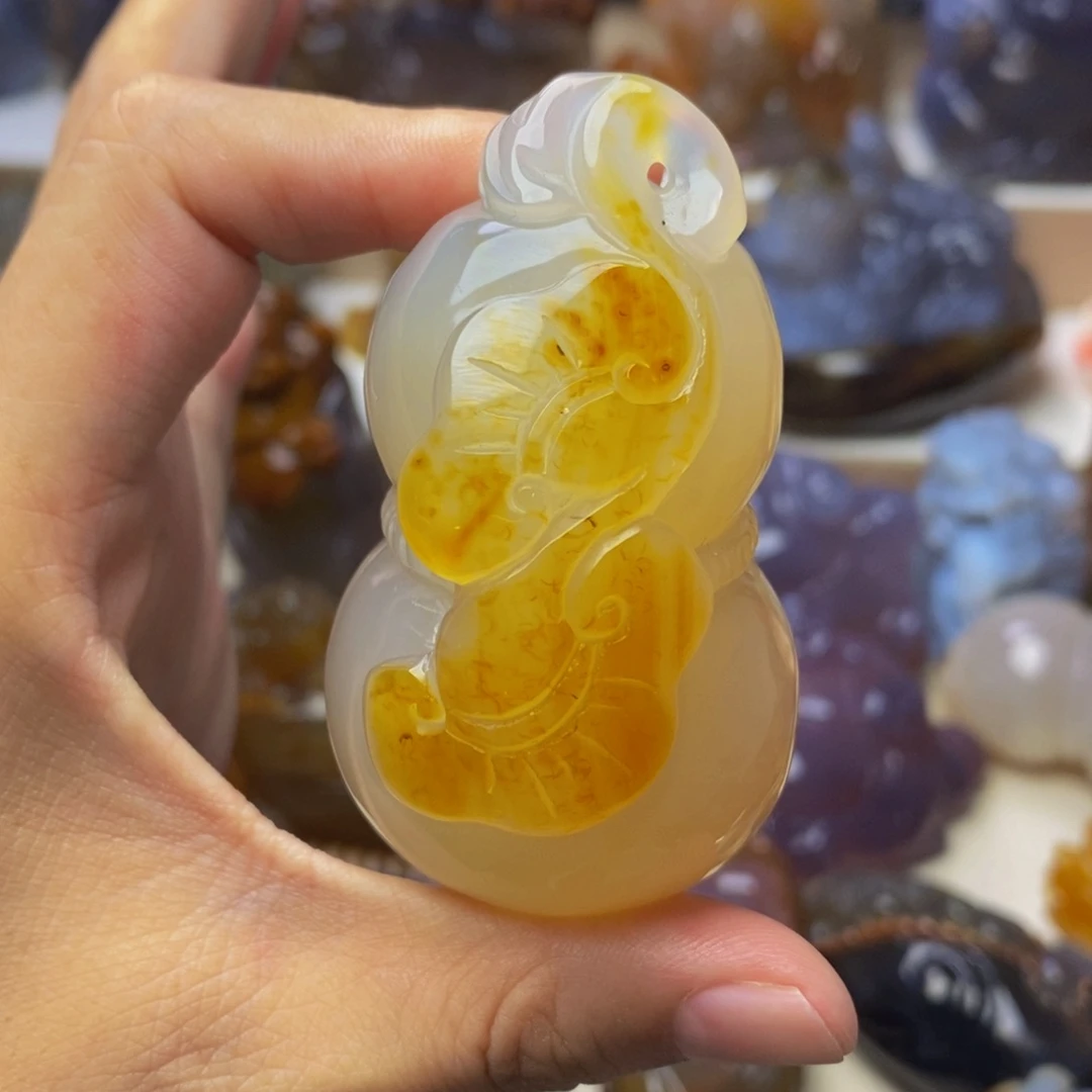 玛瑙/玉髓手把件未镶嵌