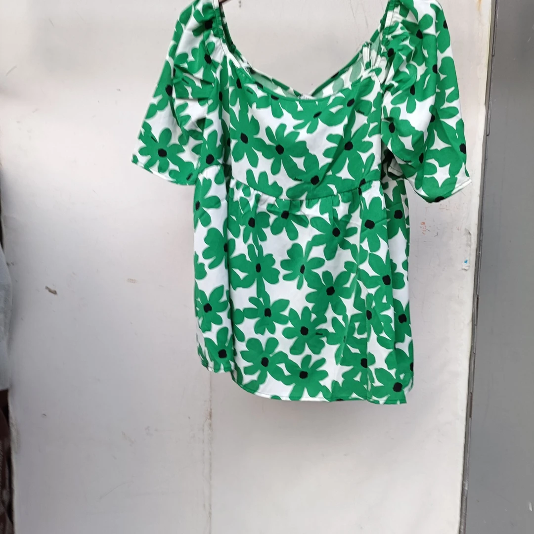 泡泡袖收腰显瘦减龄少女清新连衣裙春夏新款