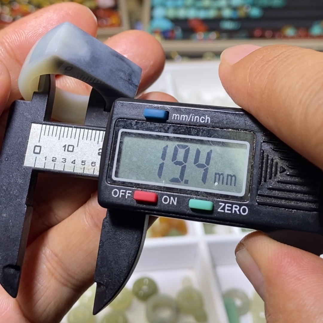 和田玉未镶嵌珠宝奇石配饰