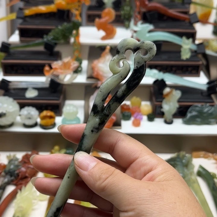 蛇纹石玉未镶嵌岫玉发簪