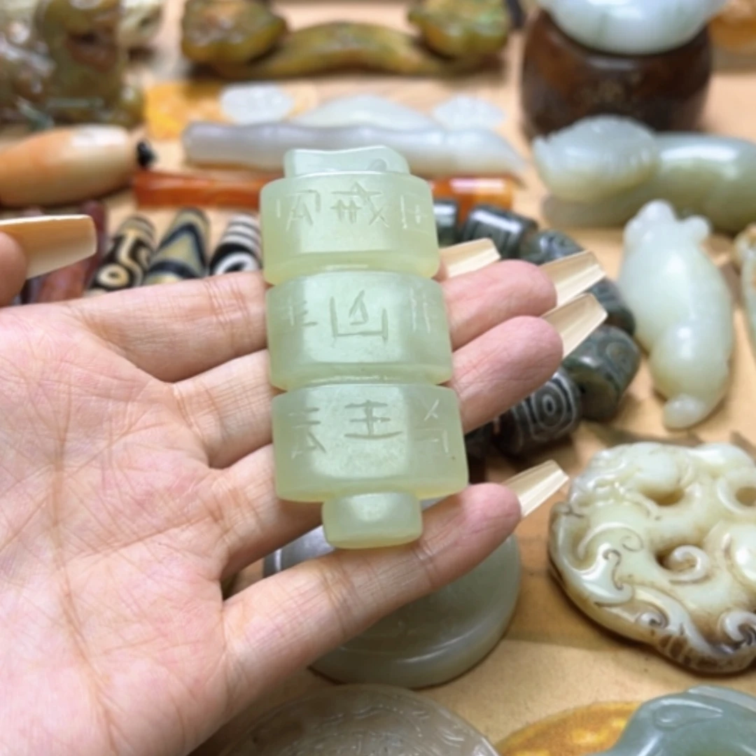 【闪购商品】蛇纹石玉颈饰未镶嵌