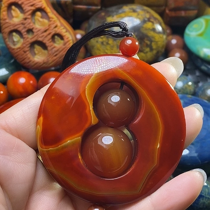 用***4玛瑙/玉髓未镶嵌颈饰