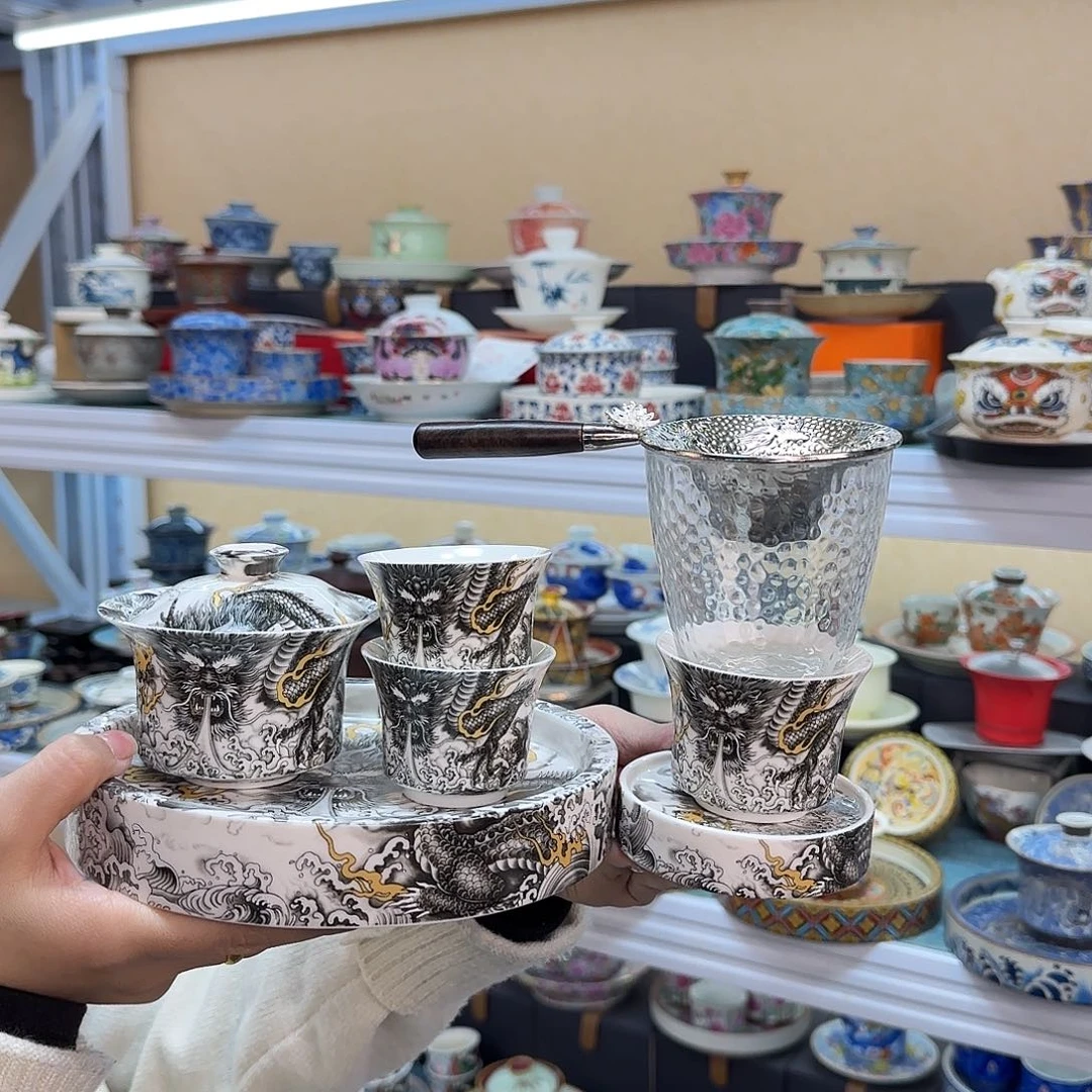 我们都在努力着改变自己