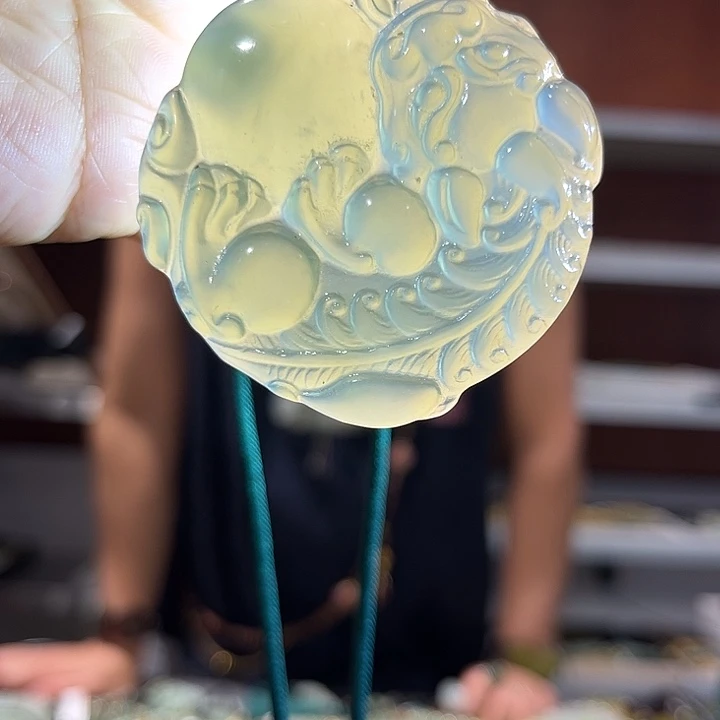 岫玉未镶嵌毛衣链