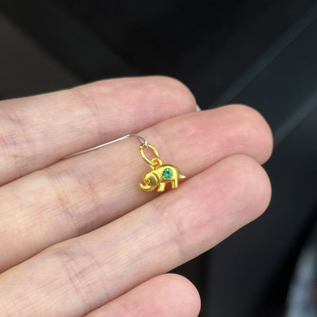 00福利-点钻小象滴溜吊坠 足金999