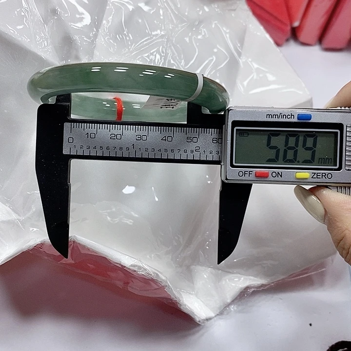 翡翠手镯未镶嵌266