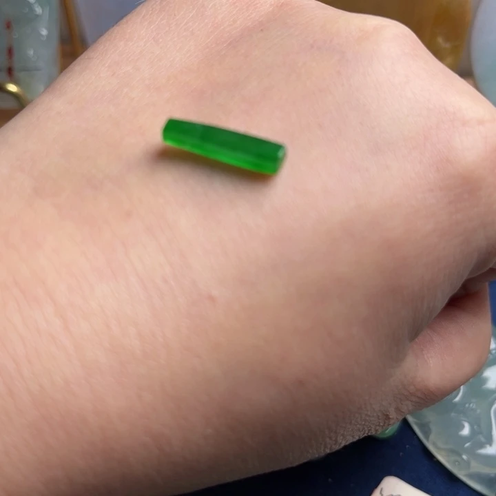 翡翠未镶嵌颈饰天然翡翠