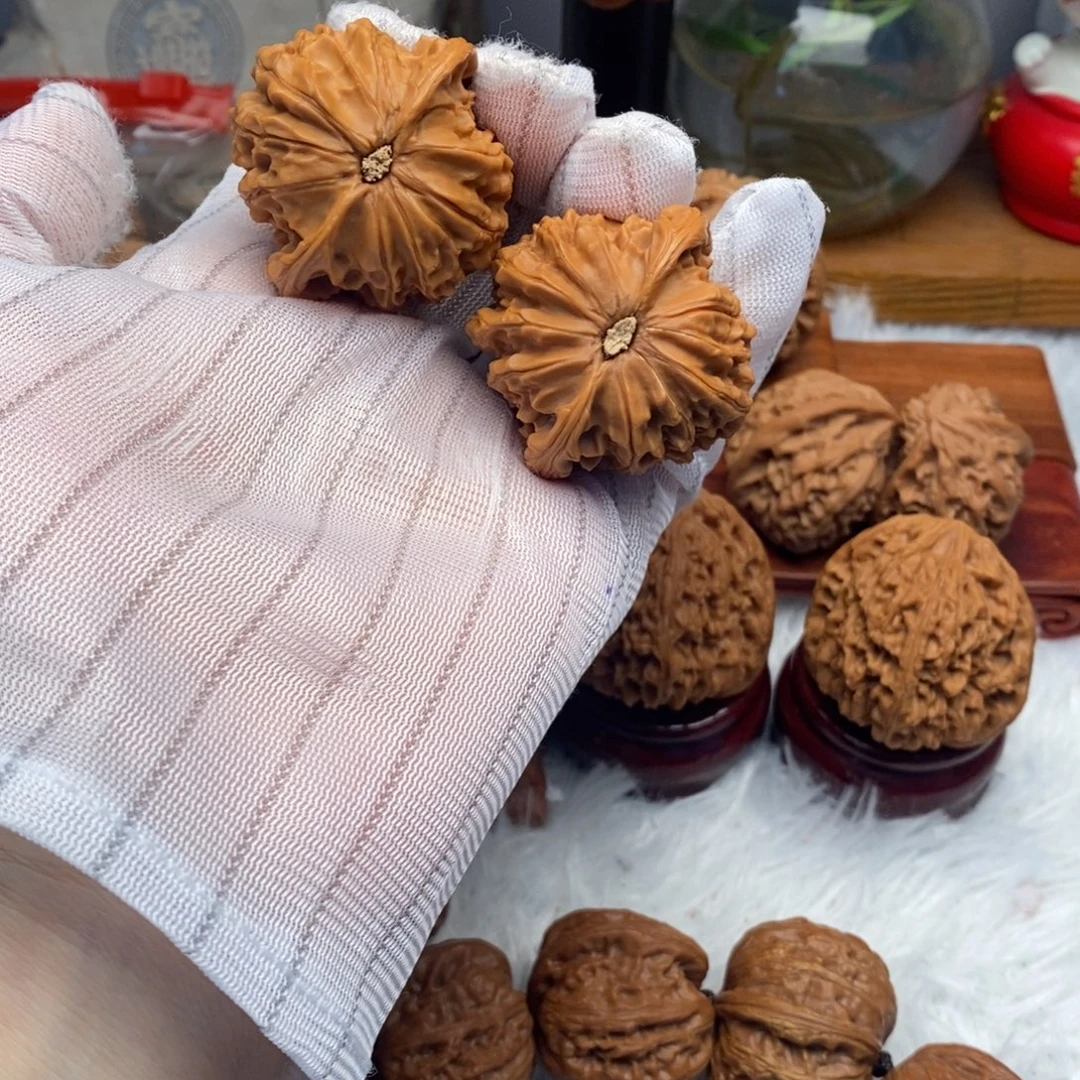 文玩核桃吊坠42尺寸47克磨盘