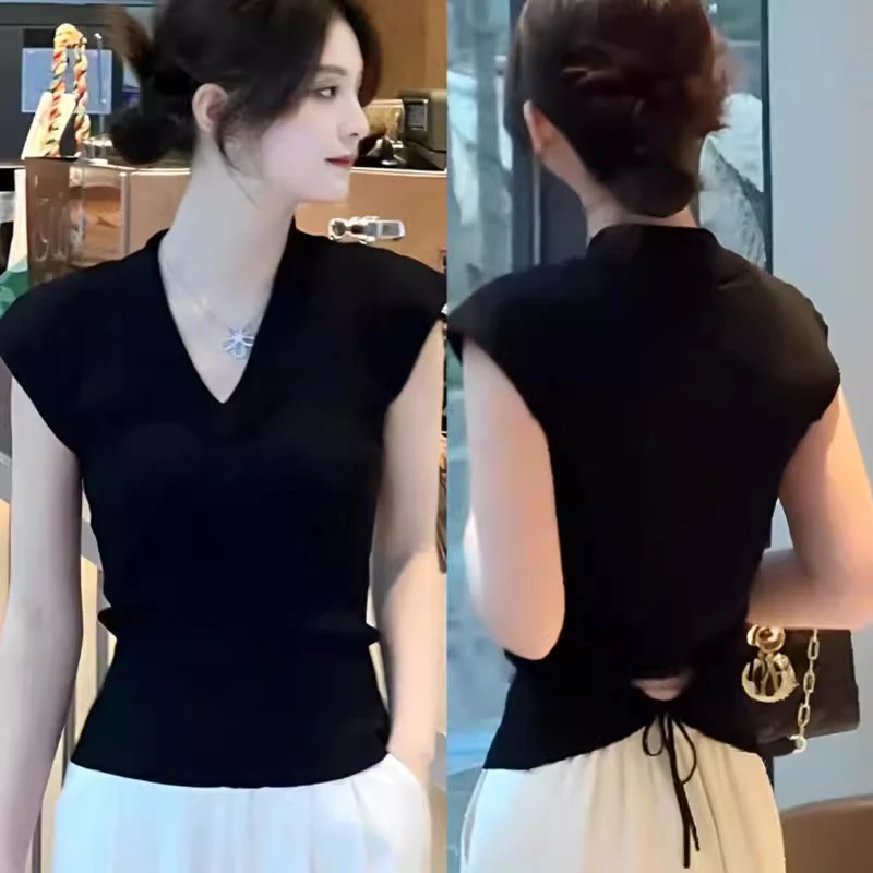 气质镂空v领冰丝针织衫女夏季2025新款薄款后背绑带修身坎肩上衣