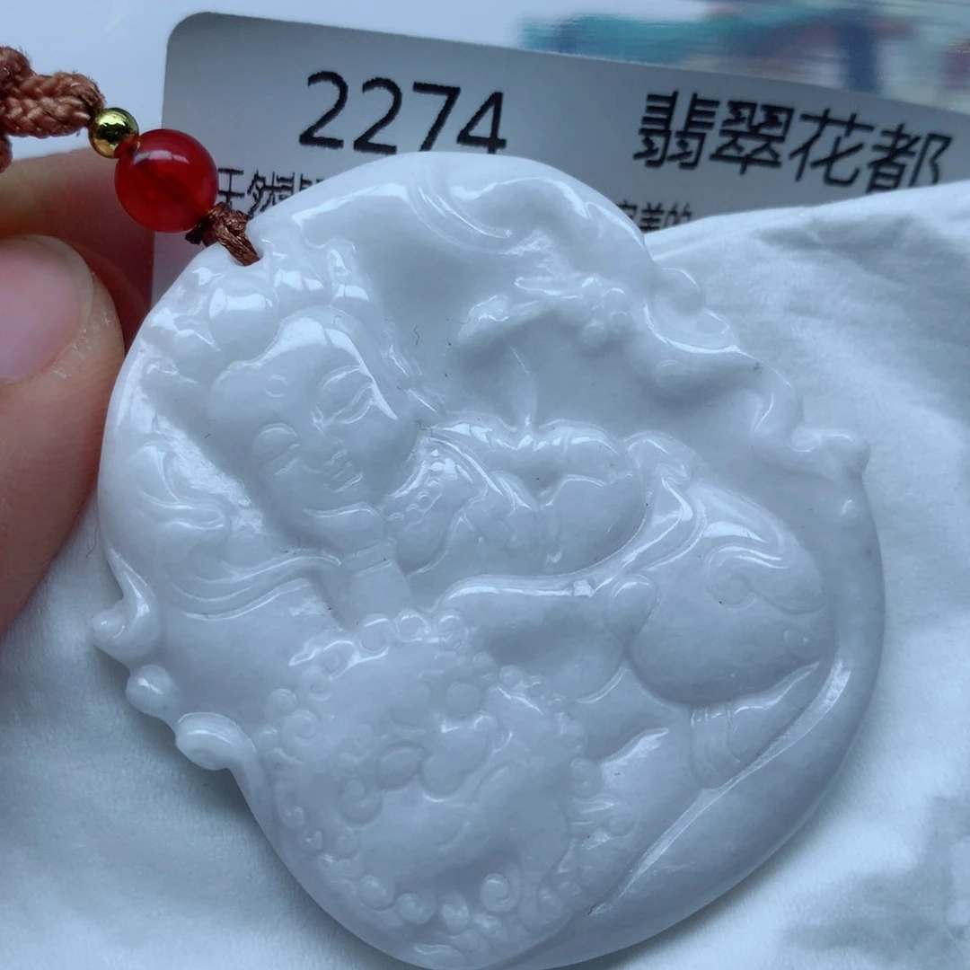 翡翠颈饰未镶嵌牌子