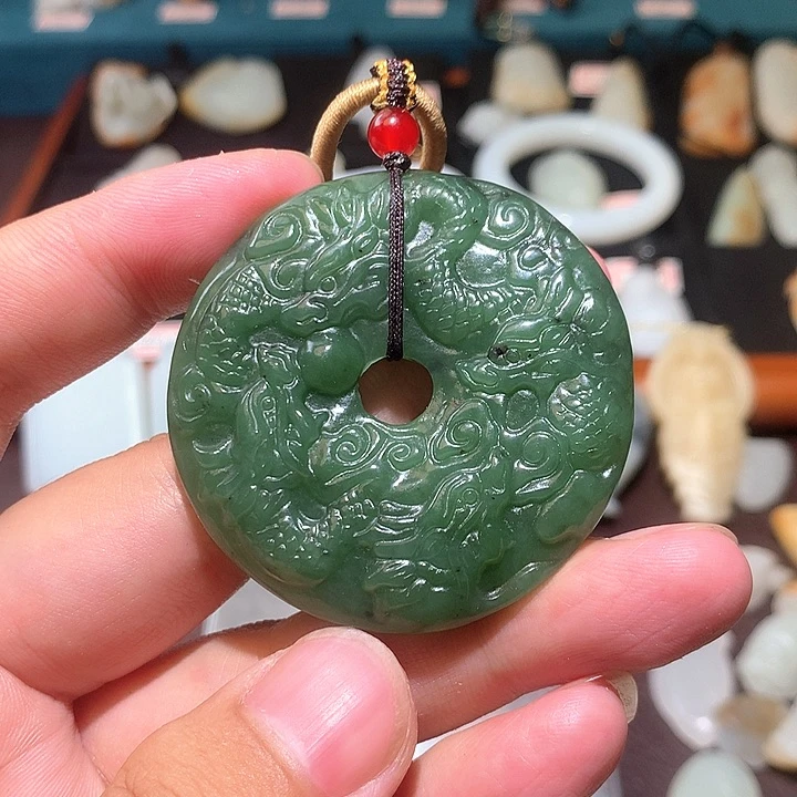 和田玉未镶嵌颈饰悠***山