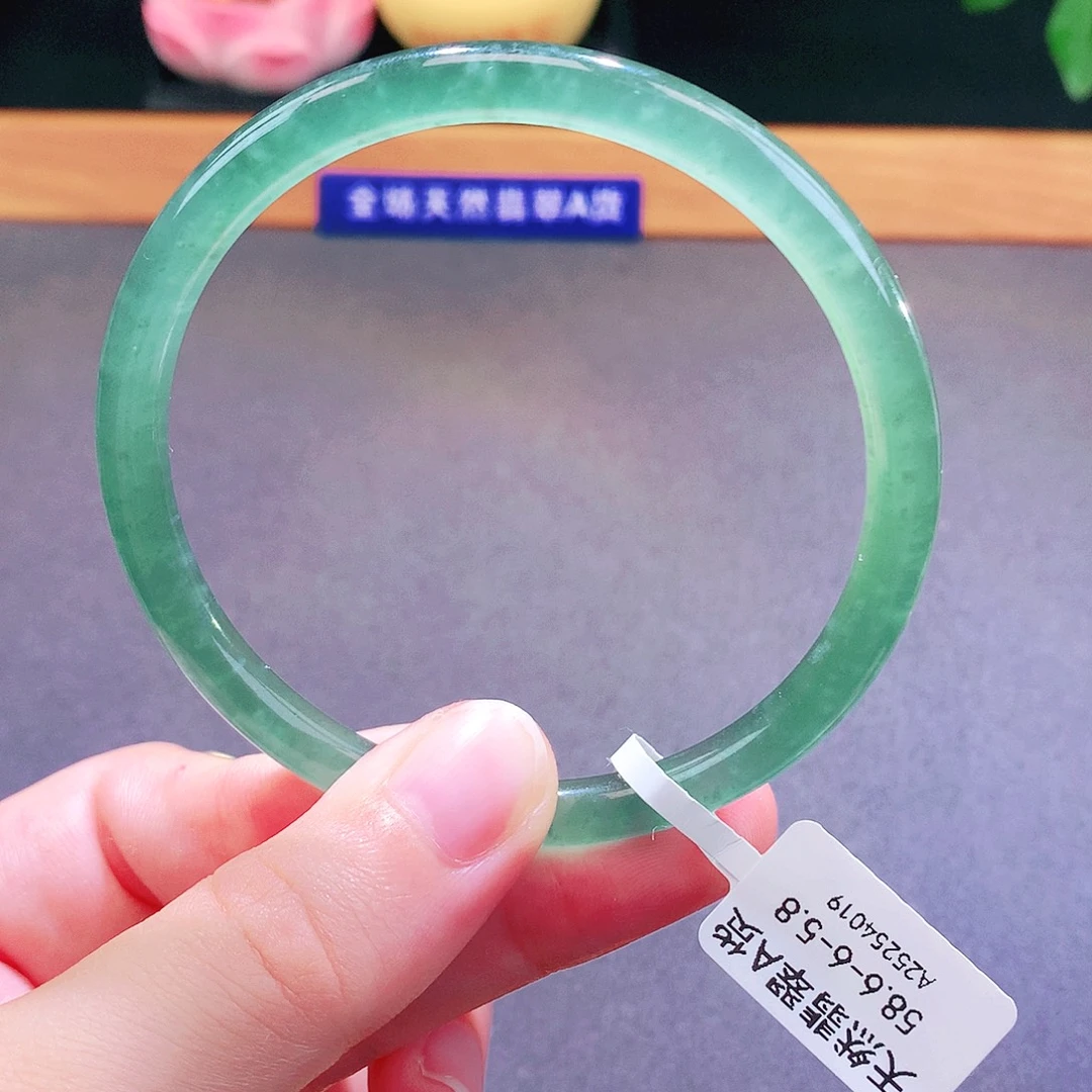 翡翠未镶嵌手镯天然翡翠