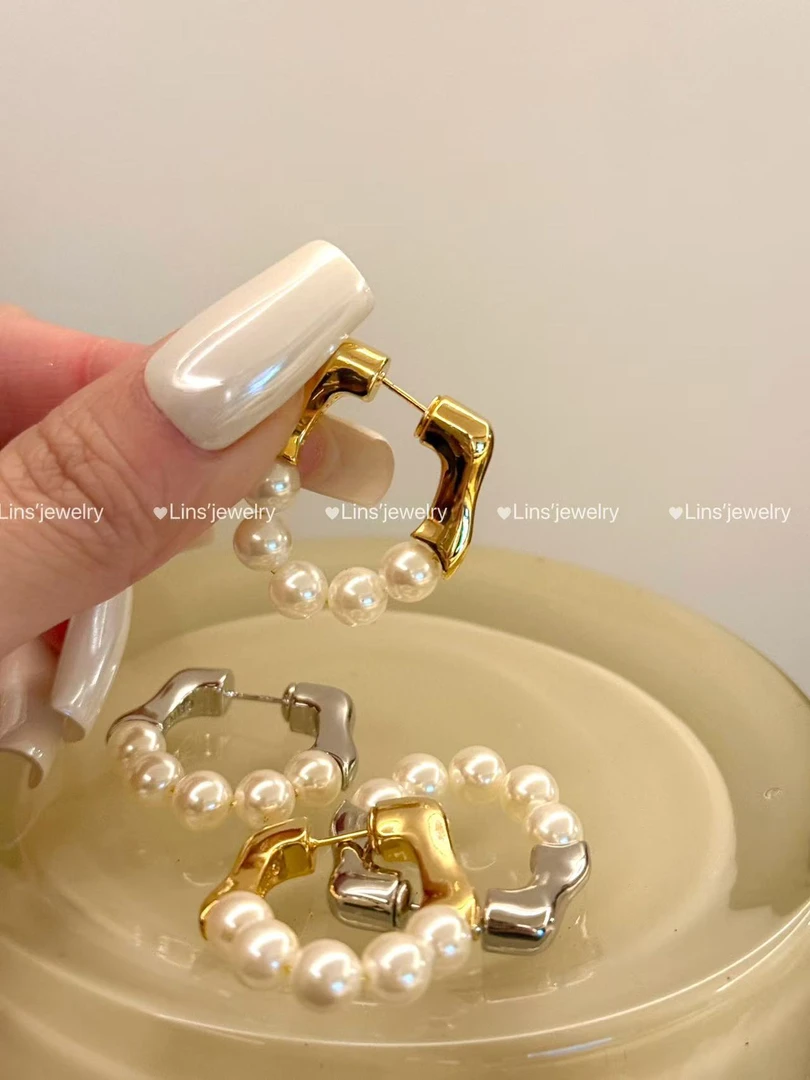 铜合金仿珍珠耳饰 设计款个性法式珠珠耳圈~复古轻奢时尚优雅