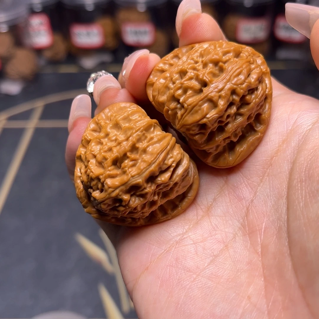 吊坠文玩核桃糖三角38.8