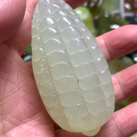 蛇纹石玉未镶嵌手把件