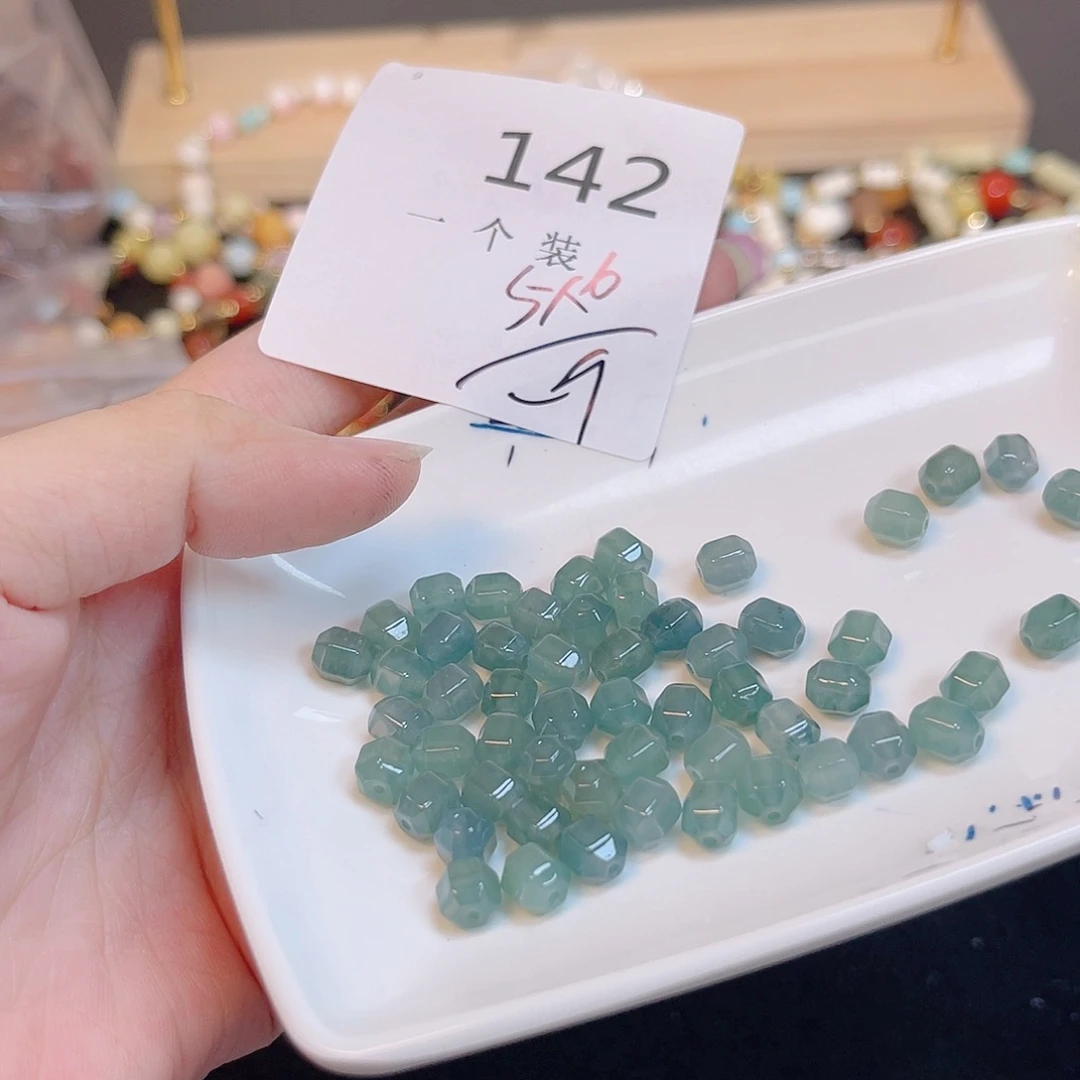 水晶珠宝半成品未镶嵌142 。