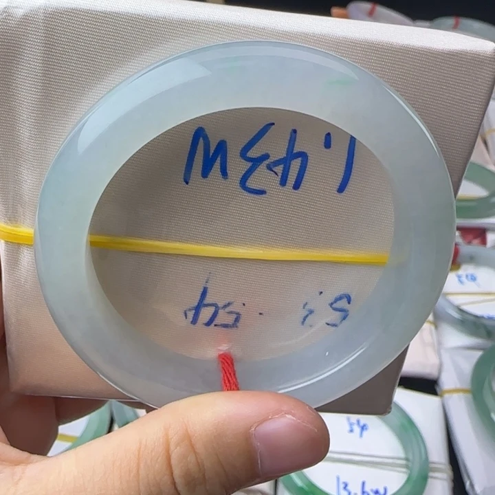 未镶嵌手镯翡翠翡翠手镯