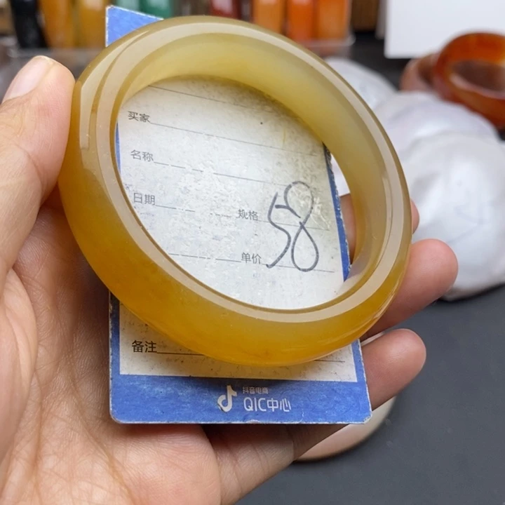 石英质玉未镶嵌手镯