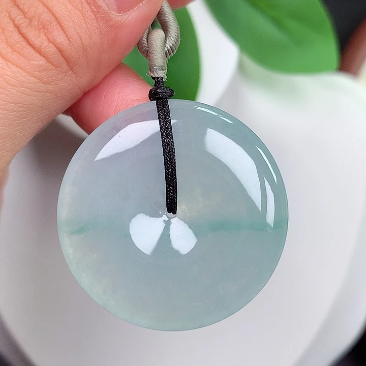 颈饰未镶嵌翡翠平安扣 35x6.3mm