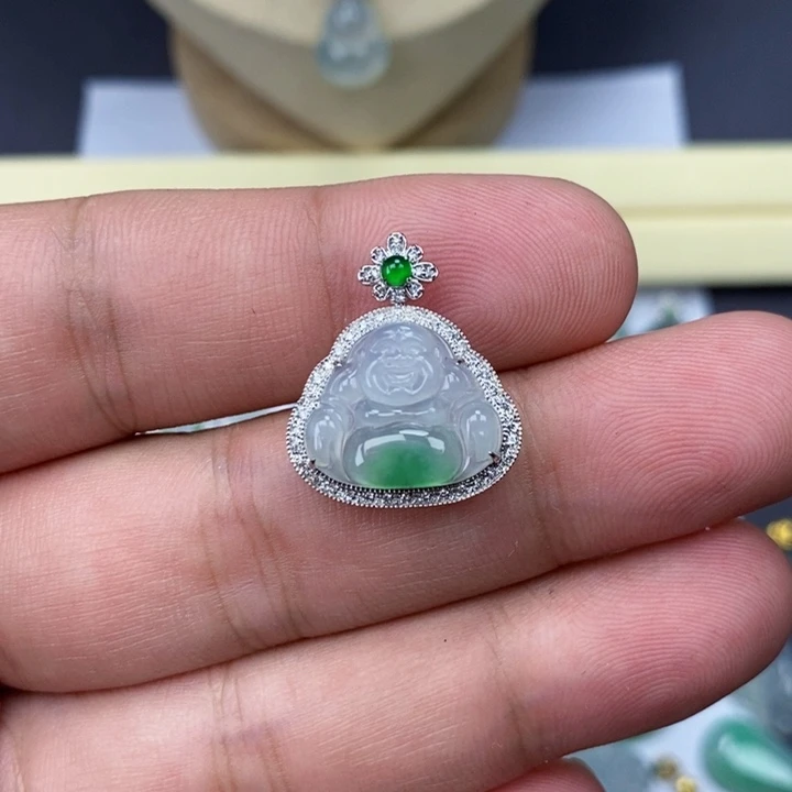 吊坠(赠链)18K金镶嵌翡翠佛公