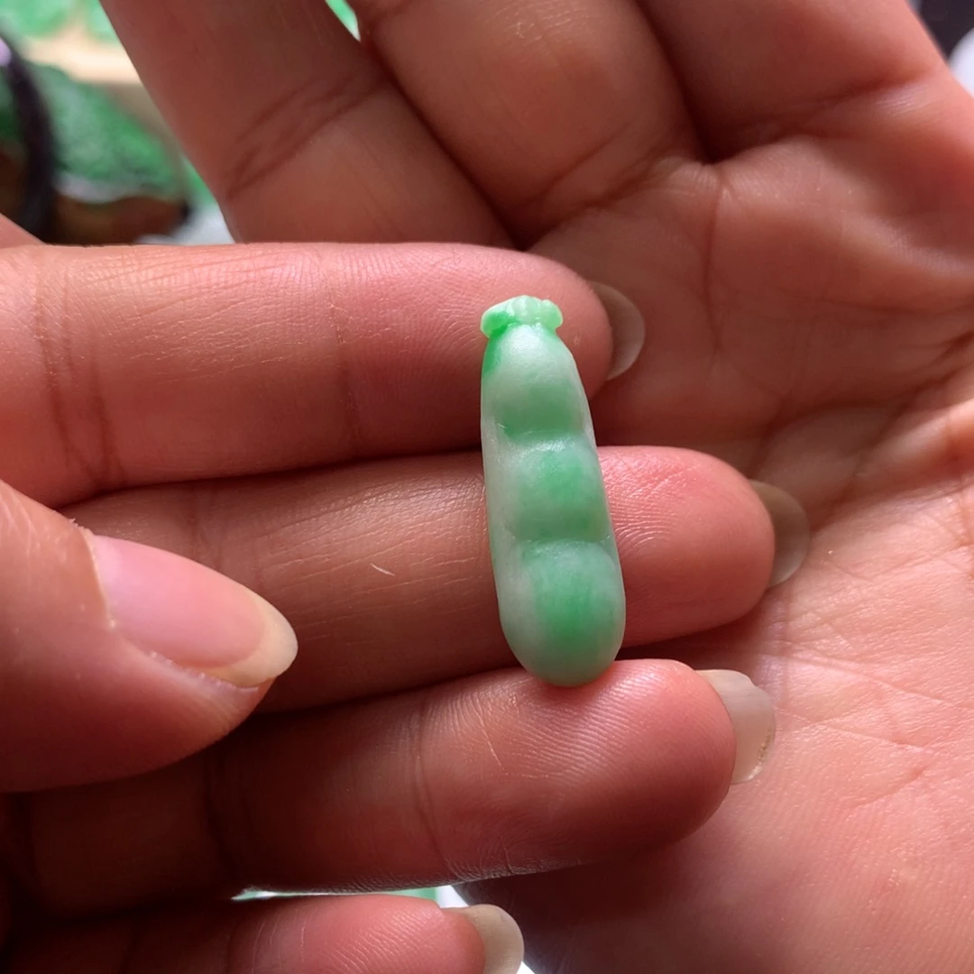 未镶嵌定制翡翠翡翠