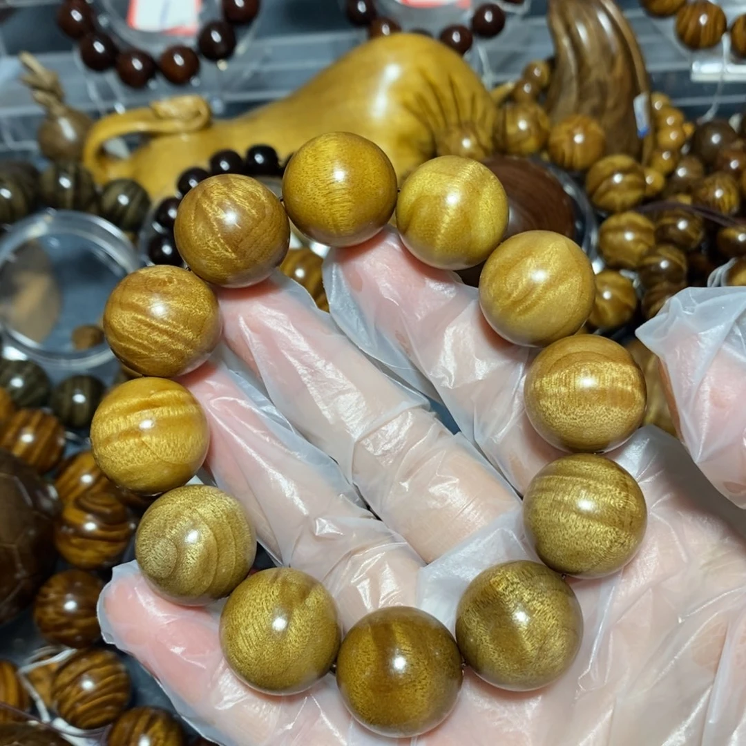 金丝楠木雕工艺品20