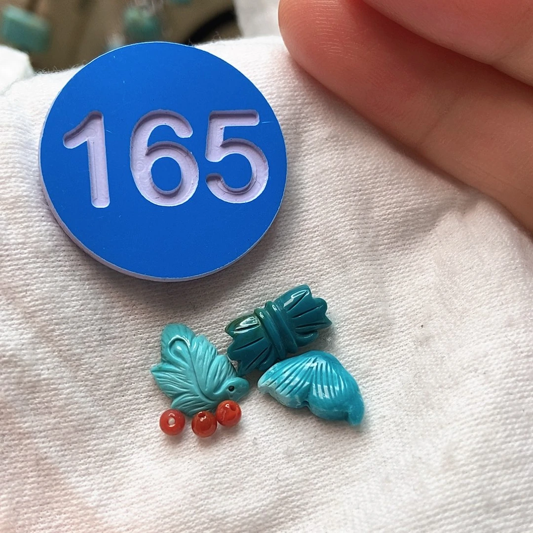 南红玛瑙未镶嵌珠宝奇石