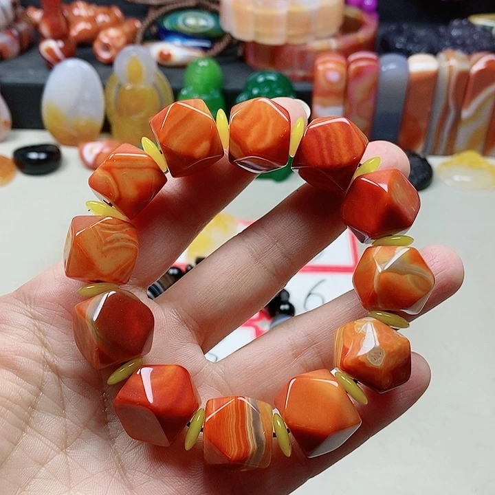 未镶嵌吊坠(不含链)玛瑙/玉髓伊*