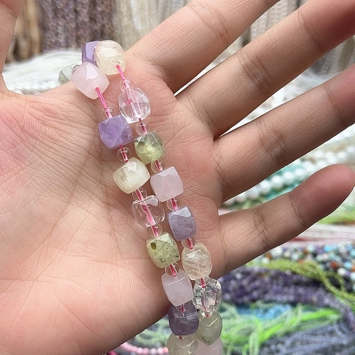 未镶嵌玛瑙/玉髓珠宝半成品一条8mm左右多宝水晶方糖